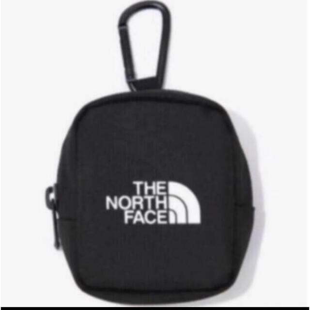 THE NORTH FACE(ザノースフェイス)の【未開封新品】ノースフェイス　ミニポーチ　マルチコインケース　カラビナ付　黒色 レディースのファッション小物(ポーチ)の商品写真