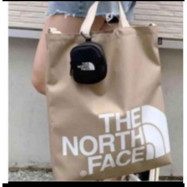 THE NORTH FACE(ザノースフェイス)の【未開封新品】ノースフェイス　ミニポーチ　マルチコインケース　カラビナ付　黒色 レディースのファッション小物(ポーチ)の商品写真