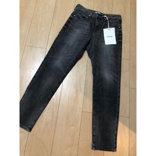 ニジュウサンク(23区)の23区　DENIMテーパードスキニーデニムパンツ　デニムパンツ(デニム/ジーンズ)