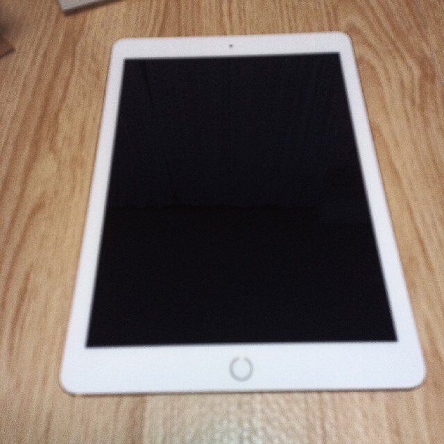 iPad Air2 Wi-Fi＋Cellularモデル 64GB ゴールド (…