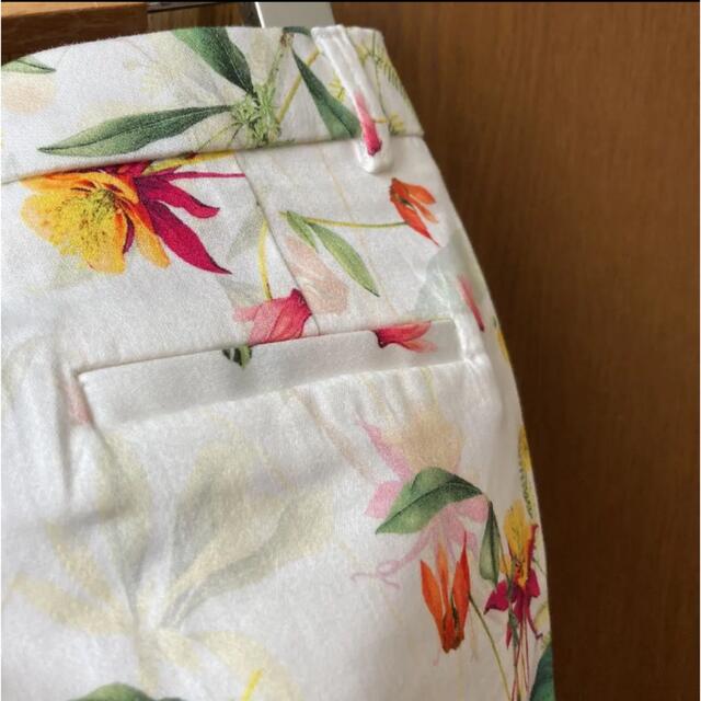 ZARA(ザラ)の新品！ザラ　薄手　パンツ　裾スリット　花柄　120 春　夏　 キッズ/ベビー/マタニティのキッズ服女の子用(90cm~)(パンツ/スパッツ)の商品写真