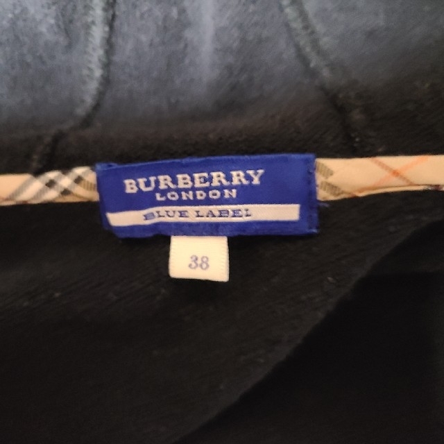 BURBERRY BLUE LABEL(バーバリーブルーレーベル)のBURBERRY　BLUE LABL　パーカー レディースのトップス(パーカー)の商品写真