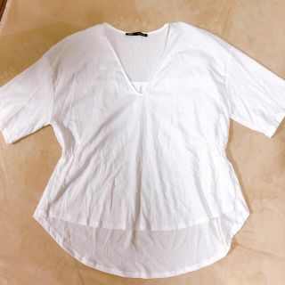 ザラ(ZARA)のほぼ新品　真夏にピッタリ！シンプルドレープＴシャツ(Tシャツ(半袖/袖なし))