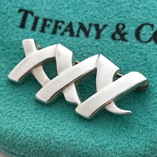 ティファニー(Tiffany & Co.)のTiffany キス ブローチ 希少(ブローチ/コサージュ)