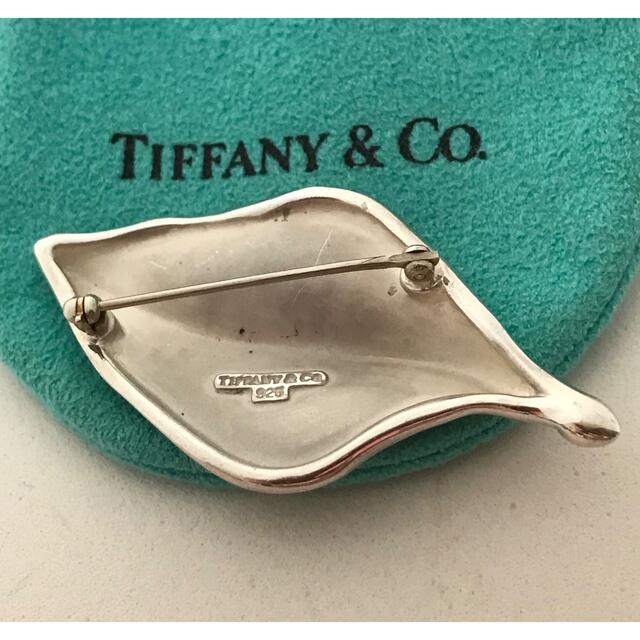 Tiffany & Co.(ティファニー)のTiffany リーフブローチ希少美品 レディースのアクセサリー(ブローチ/コサージュ)の商品写真