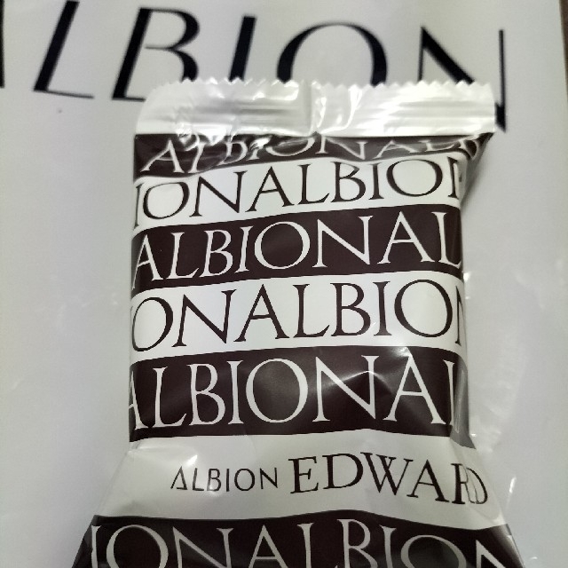 ALBION(アルビオン)の歯間ブラシSサイズとアルビオンの石鹸 コスメ/美容のオーラルケア(歯ブラシ/デンタルフロス)の商品写真