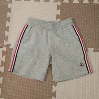 MONCLER - モンクレールキッズ 短パン 半ズボンの通販 by あやや ...