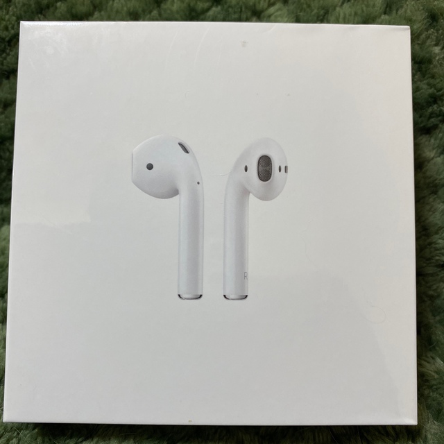 APPLE  AirPods with Wireless Charging Ca