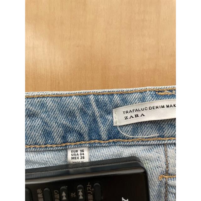 ZARA(ザラ)のカスミ様専用　ZARA  ダメージデニムショートパンツ　サイズUSA04 レディースのパンツ(デニム/ジーンズ)の商品写真