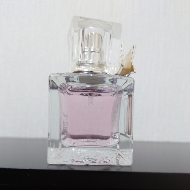 Dior(ディオール)のミス ディオール ブルーミング ブーケ オードゥトワレ 30mL コスメ/美容の香水(香水(女性用))の商品写真