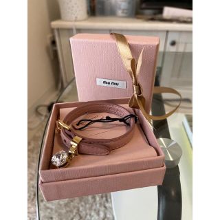 ミュウミュウ(miumiu)のmiu miu ブレスレット　新品(ブレスレット/バングル)