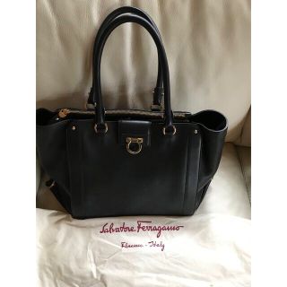 サルヴァトーレフェラガモ(Salvatore Ferragamo)のフェラガモバッグ(ハンドバッグ)