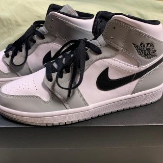 ナイキ(NIKE)のAIR JORDAN 1 MID  LIGHT SMOKE GREY(スニーカー)