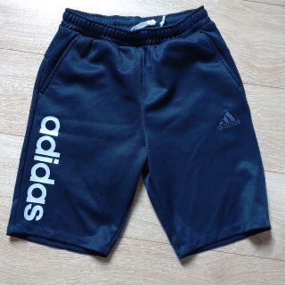 アディダス(adidas)のadidas ハーフパンツ(パンツ/スパッツ)