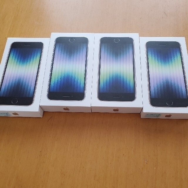 【新品・未開封】iPhone SE3 64GB 3台セット