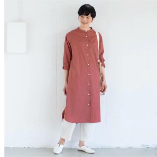 ネストローブ(nest Robe)の「はざまの季節が好きになる」スタンドカラーの2wayワンピース（コーラルピンク）(ロングワンピース/マキシワンピース)