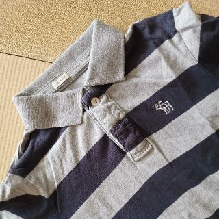 アバクロンビーアンドフィッチ(Abercrombie&Fitch)の涼しげなアバクロのコットンストライプ半袖ポロシャツ(ポロシャツ)