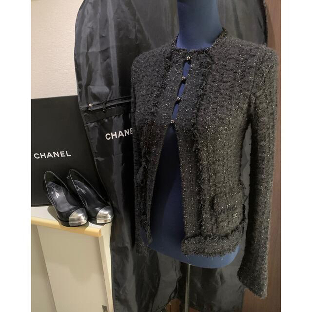 2022年ファッション福袋 CHANEL - 未使用限定詳細CHANEL上品黒3色xココマークブラックツイートジャケット36 テーラードジャケット
