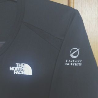 ザノースフェイス(THE NORTH FACE)の【美品】ノースフェイス 長袖シャツ　レディース　M　黒　ランニング　トレイル(ウェア)