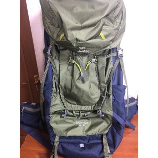 ドイター(Deuter)のドイター エアコンタクト 65+10 カーキ×ネイビー(登山用品)