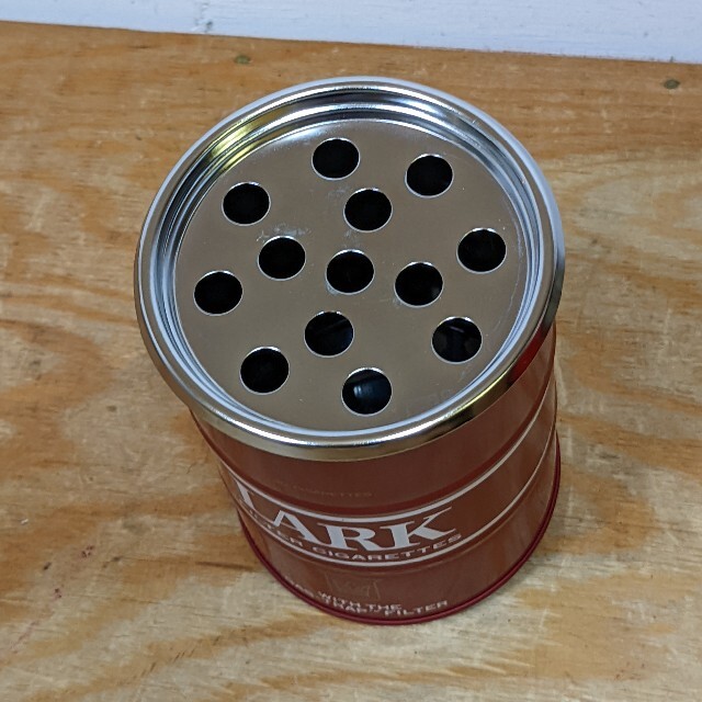 昭和レトロ 赤色 Larkラーク灰皿缶 未使用品 当時物の通販 by ミックス