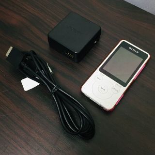 ウォークマン(WALKMAN)のソニー　ウォークマン　NW-S786　32GB　ケース　純正充電器付　SONY(ポータブルプレーヤー)