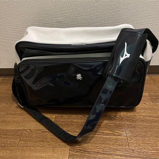 ミズノ(MIZUNO)のミズノ　エナメルバック　紺×白(バッグ)