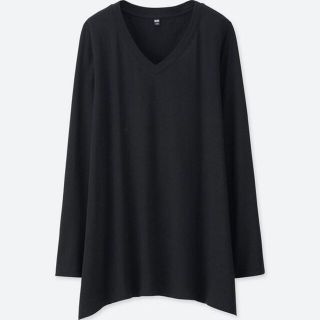 ユニクロ(UNIQLO)の【Y様専用】ユニクロ　VネックTシャツ　長袖　黒白 2枚セット(Tシャツ(長袖/七分))