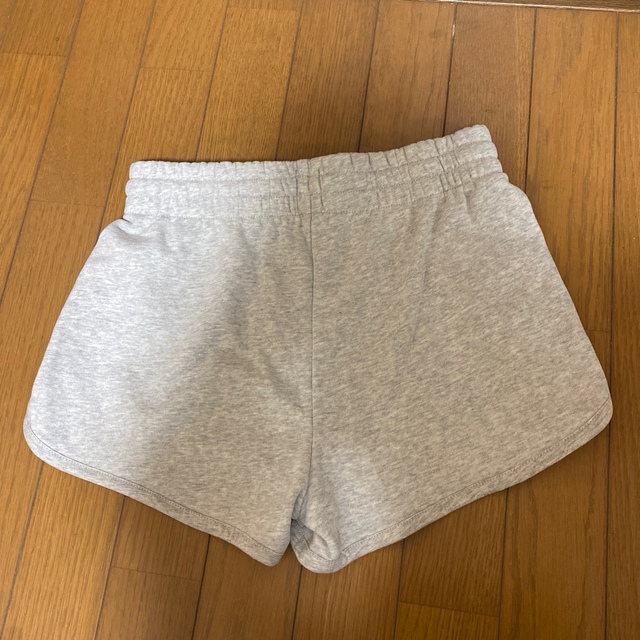 GAP(ギャップ)の【GAP】ロゴ ドルフィン ショートパンツ レディースのパンツ(ショートパンツ)の商品写真