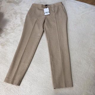 ザラ(ZARA)のZARA カジュアルパンツ　未使用(カジュアルパンツ)