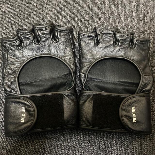 UFC グローブ 公式 M サイズ スポーツ/アウトドアのトレーニング/エクササイズ(トレーニング用品)の商品写真