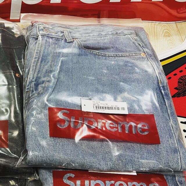 Supreme(シュプリーム)のSupreme Baggy Jean Washed Indigo メンズのパンツ(デニム/ジーンズ)の商品写真