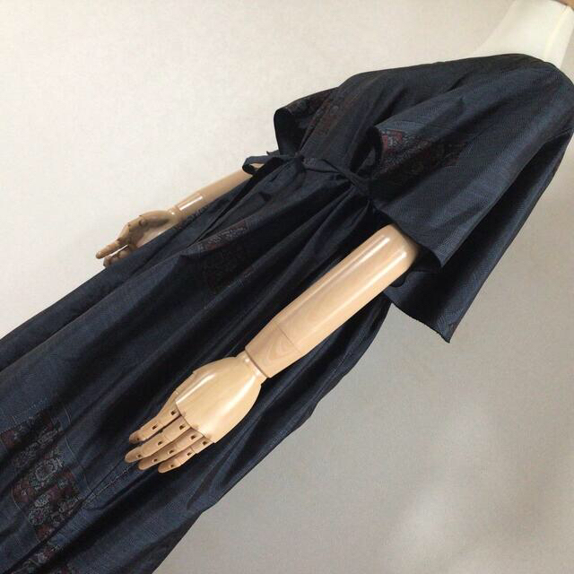 に　新古　大島紬　リメイク　ワンピース　ケープ袖　ポケット付き レディースの水着/浴衣(着物)の商品写真