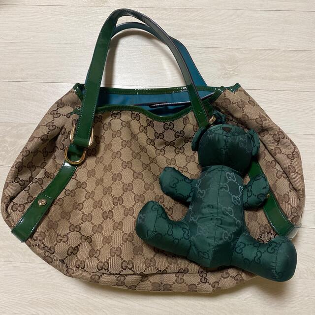 Gucci(グッチ)の正規品 GUCCI グッチ くまポーチ エコバック付き ショルダーバック レディースのバッグ(ショルダーバッグ)の商品写真