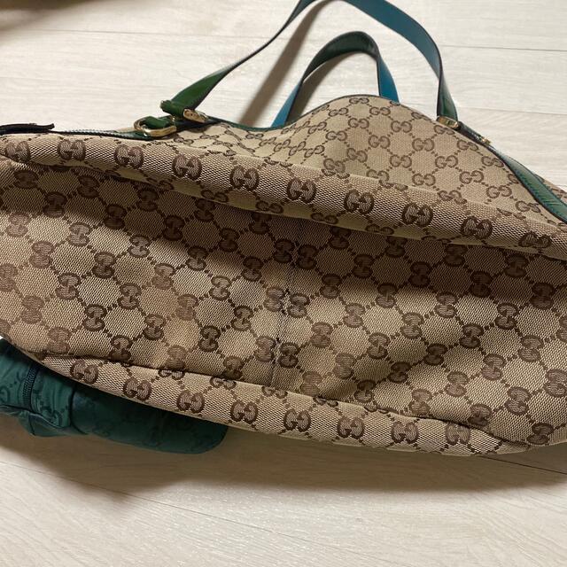 Gucci(グッチ)の正規品 GUCCI グッチ くまポーチ エコバック付き ショルダーバック レディースのバッグ(ショルダーバッグ)の商品写真