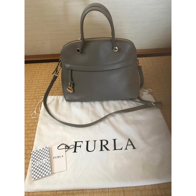 FURLAパイパー  グレージュバッグ