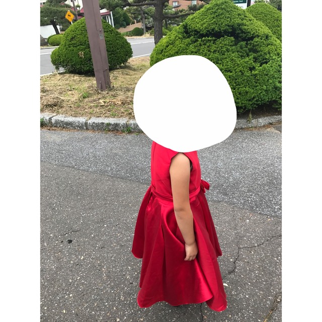 赤ドレス120-130 キッズ/ベビー/マタニティのキッズ服女の子用(90cm~)(ドレス/フォーマル)の商品写真