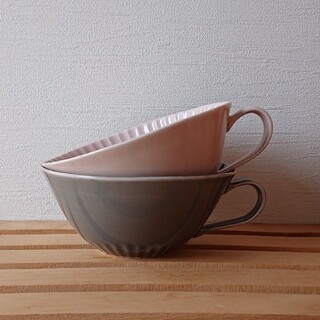 ハサミ(HASAMI)のスープカップ グレー＆ピンク 2個セット 波佐見焼 かわいい おしゃれ ギフト(グラス/カップ)