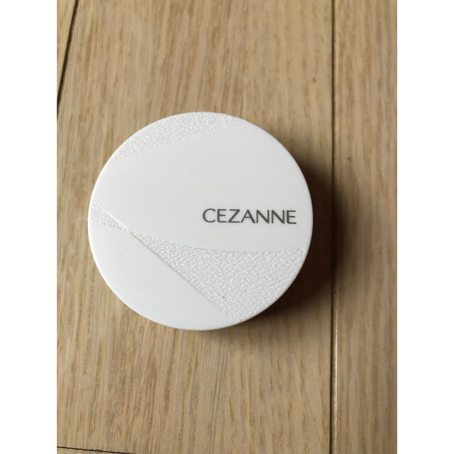 CEZANNE（セザンヌ化粧品）(セザンヌケショウヒン)のセザンヌ毛穴レスパウダー コスメ/美容のベースメイク/化粧品(フェイスパウダー)の商品写真