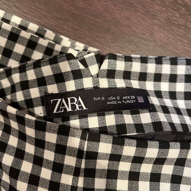 ZARA(ザラ)の新品未使用　ギンガムチェックパンツ レディースのパンツ(クロップドパンツ)の商品写真