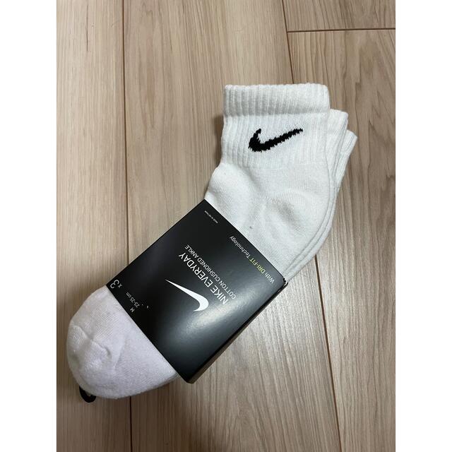 NIKE(ナイキ)のNIKE ソックス レディースのレッグウェア(ソックス)の商品写真