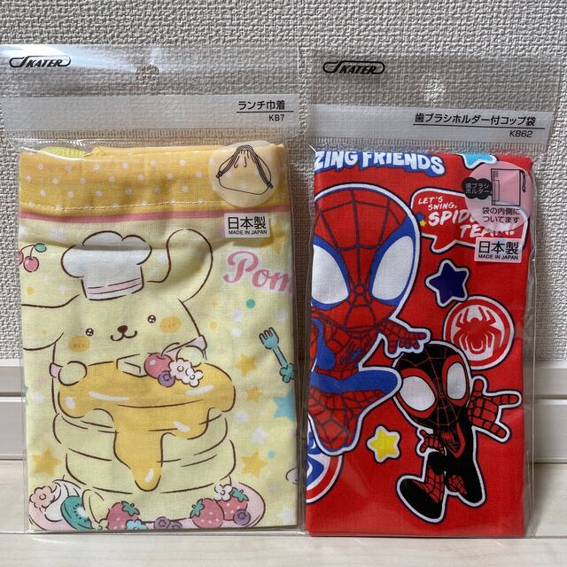 ポムポムプリン(ポムポムプリン)の【専用】ポムポムプリン  ランチ巾着 スパイダーマン コップ袋 キッズ/ベビー/マタニティのこども用バッグ(ランチボックス巾着)の商品写真