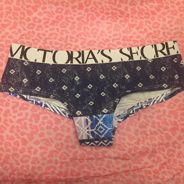 Victoria's Secret(ヴィクトリアズシークレット)のVictoria's Secret cheeky Panty パンツ レディースの下着/アンダーウェア(ショーツ)の商品写真