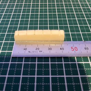 ナット 溝加工済み 牛骨 エレキギター 43×6×8.5mm(パーツ)