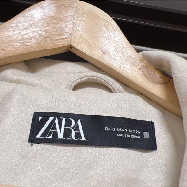 ZARA(ザラ)のザラ　ガウンコート　トレンチコート　ZARA 春コート レディースのジャケット/アウター(トレンチコート)の商品写真