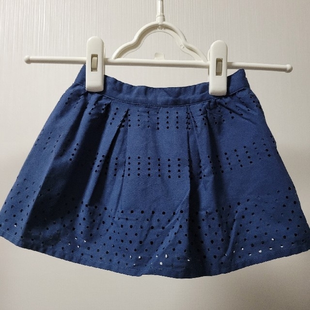 babyGAP(ベビーギャップ)のBABYGAPネイビースカート95 キッズ/ベビー/マタニティのキッズ服女の子用(90cm~)(スカート)の商品写真