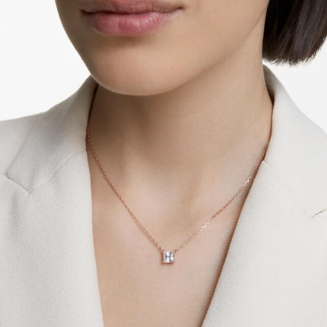 SWAROVSKI スクエア・カット ネックレス 新品◎