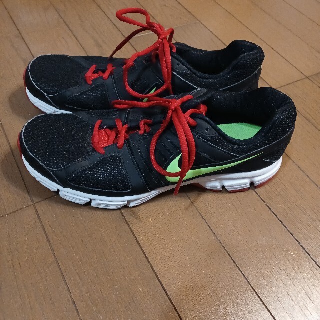 NIKE(ナイキ)の週末セール☆NIKE　RUNNING  DOWNSHIFTER 5　 27.5㎝ メンズの靴/シューズ(スニーカー)の商品写真