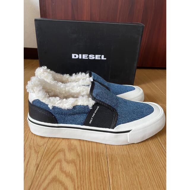 DIESEL(ディーゼル)の【新品】DIESELスリッポンスニーカー レディースの靴/シューズ(スリッポン/モカシン)の商品写真