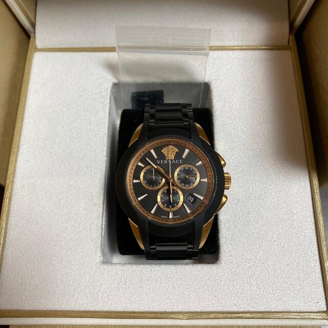 ☆新春福袋2022☆ VERSACE ヴェルサーチェ CHARACTERCHRONO 腕時計 美